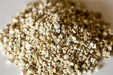  Vermiculite: Bóng Đá Silicate Bổ Sung Cho Năng Suất Sào Lắng!